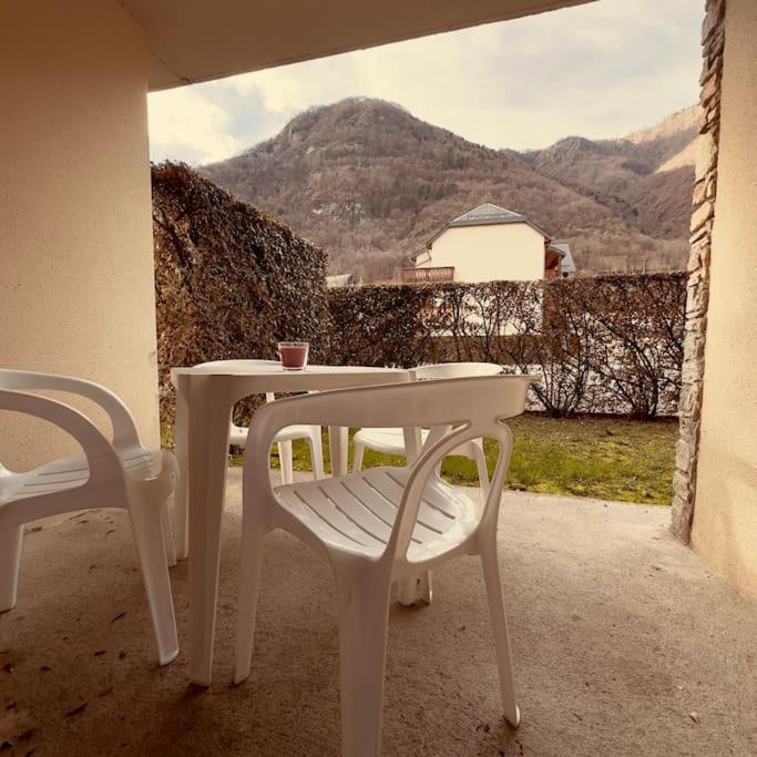 Le Nid D'Aran Apartment Bagneres-de-Luchon Bagian luar foto