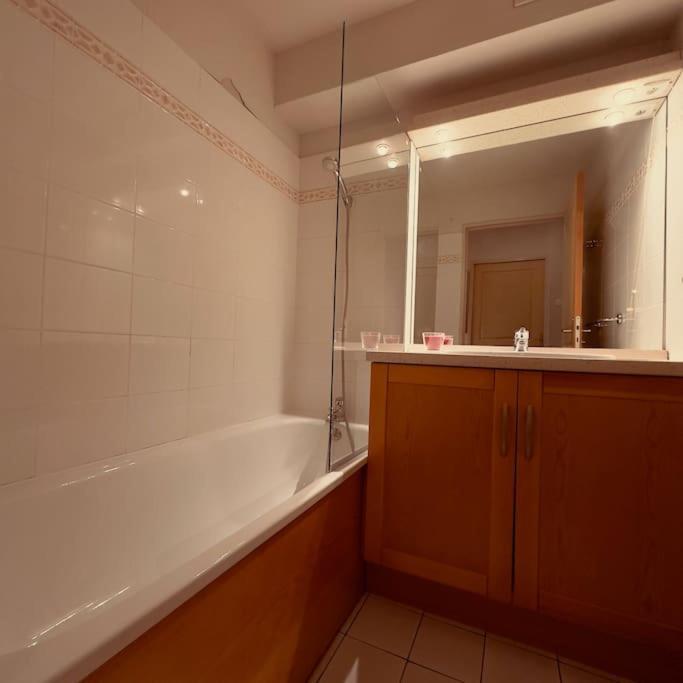 Le Nid D'Aran Apartment Bagneres-de-Luchon Bagian luar foto
